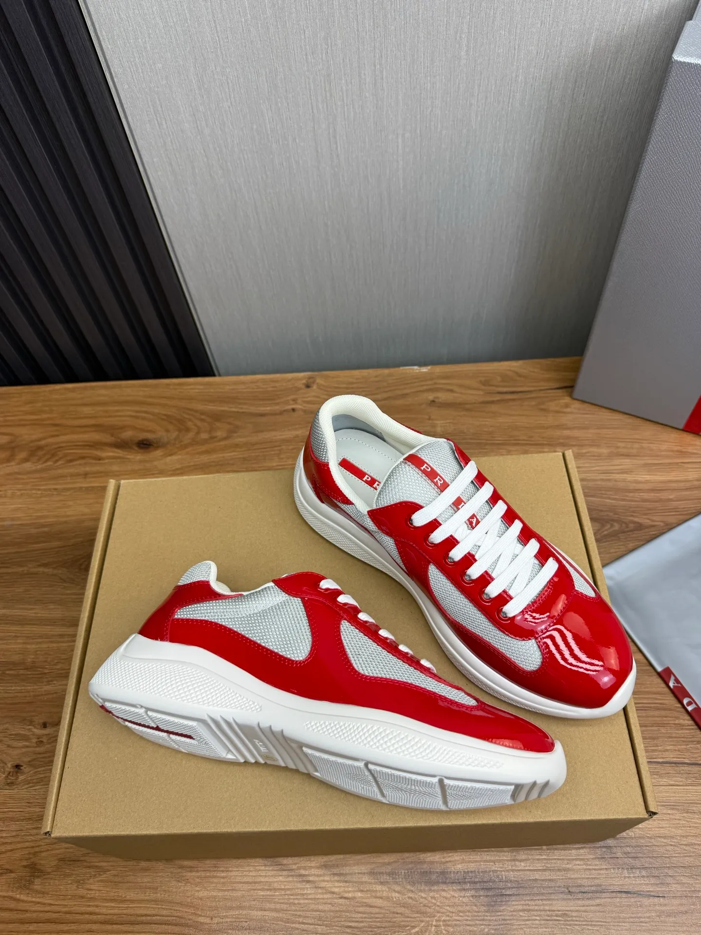Men's shoes 640💰 [PRADA] Hot selling items🔥Must be recommended every day~~ Official website synchronized, 1:1 high quality shipments✔️ Imported cowhide fabric, rubber material + cowhide lining, original bottom, high-end airplane box packaging🎁 38-45 (38.45 custom-made, non-returnable)